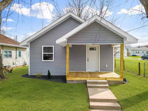 Tiny photo for 913 W Virginia Avenue, Kokomo, IN 46902 (MLS # 202623472)