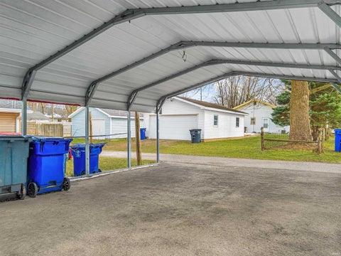Tiny photo for 913 W Virginia Avenue, Kokomo, IN 46902 (MLS # 202623472)