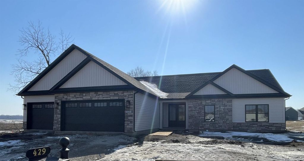 Photo of 429 Carlton Drive, West Lafayette, IN 47906 (MLS # 202604231)