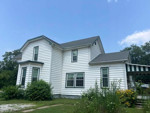 Tiny photo for 103 E Riverside Drive, Peru, IN 46970 (MLS # 202609936)