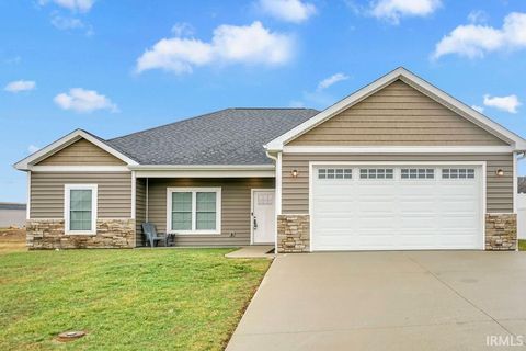 Photo of 612 E Harrison Court, Ellettsville, IN 47429 (MLS # 202607288)