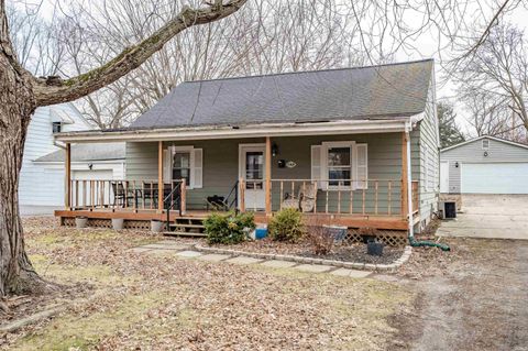 Photo of 7309 Bradbury Avenue, Fort Wayne, IN 46809 (MLS # 202605558)