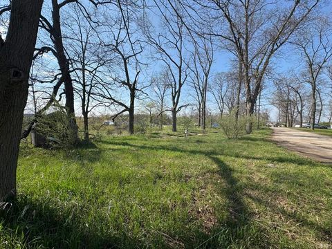 Tiny photo for 60 Ln 273 Lake James, Angola, IN 46703 (MLS # 202614384)