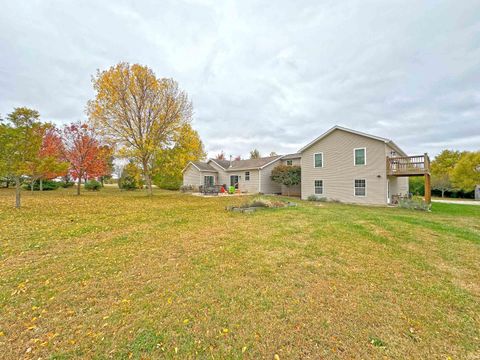 Tiny photo for 9600 E 450 S, Lafayette, IN 47905 (MLS # 202515457)