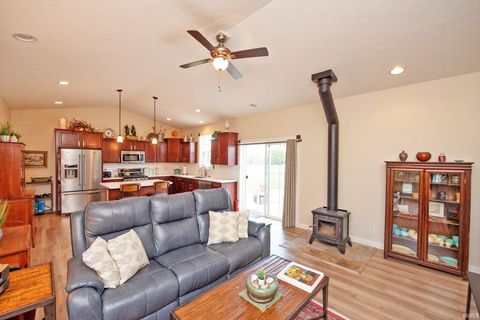 Tiny photo for 9600 E 450 S, Lafayette, IN 47905 (MLS # 202515457)