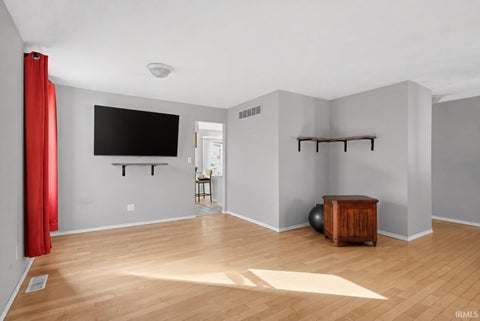 Tiny photo for 3989 Wolke Drive, Richmond, IN 47374 (MLS # 202643630)