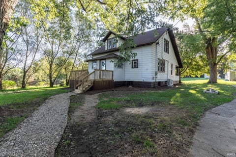 Tiny photo for 675 N Flint Road, Angola, IN 46703 (MLS # 202639800)