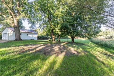 Tiny photo for 675 N Flint Road, Angola, IN 46703 (MLS # 202639800)