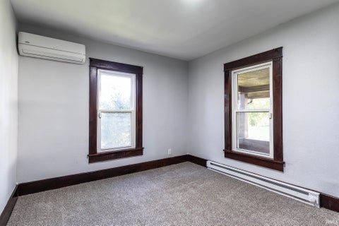 Tiny photo for 675 N Flint Road, Angola, IN 46703 (MLS # 202639800)