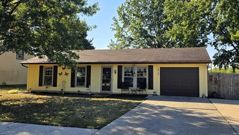 Photo of 1412 Apricot Court, Fort Wayne, IN 46825 (MLS # 202537331)