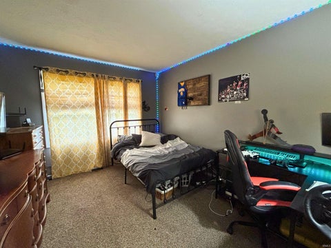 Tiny photo for 5704 N 300 W, Sharpsville, IN 46068 (MLS # 202629955)