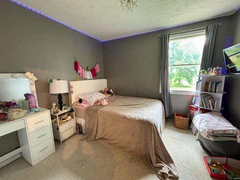 Tiny photo for 5704 N 300 W, Sharpsville, IN 46068 (MLS # 202629955)