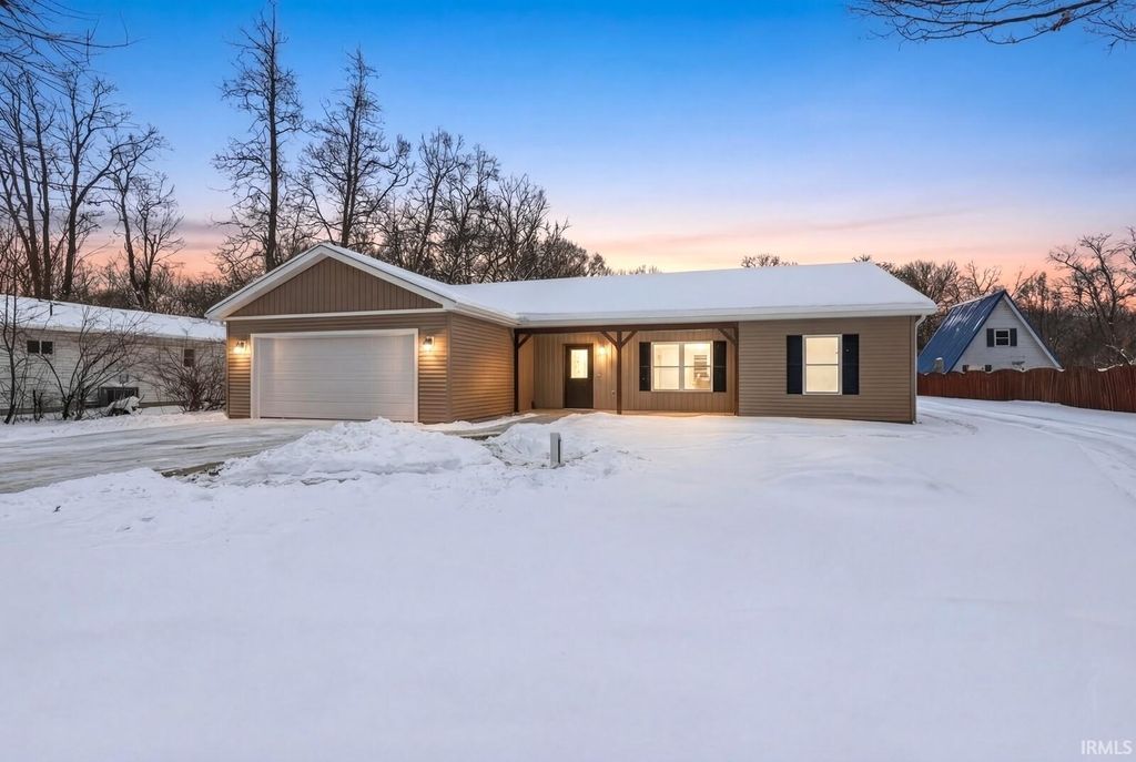 Photo of 51628 Lakeland Road, Elkhart, IN 46514 (MLS # 202602877)