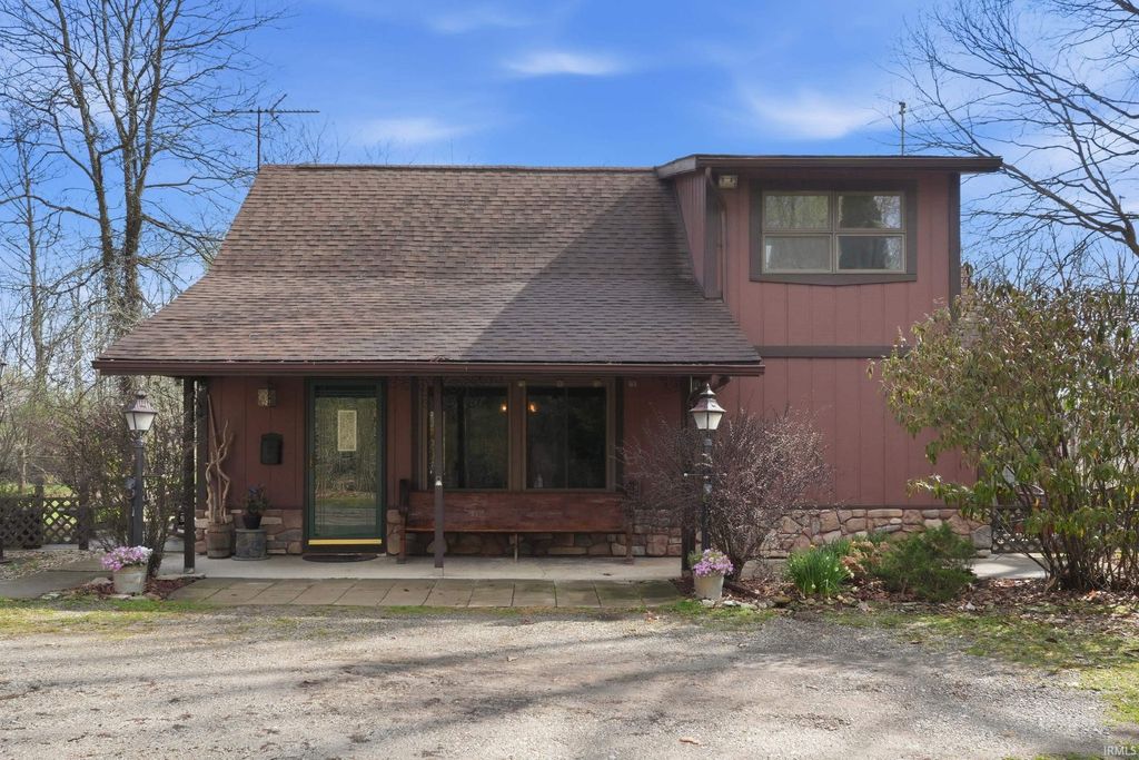 Photo of 7732 E 200 S, Avilla, IN 46710 (MLS # 202609812)