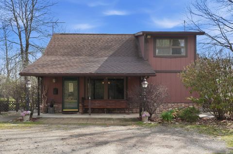 Photo of 7732 E 200 S, Avilla, IN 46710 (MLS # 202609812)