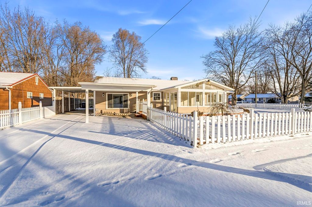 Photo of 620 Modrell Boulevard, Elkhart, IN 46514 (MLS # 202601883)