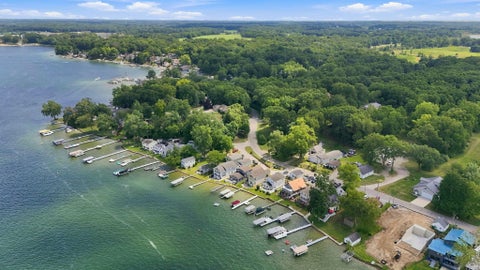 Tiny photo for 3230 W Shady Side Road, Angola, IN 46703 (MLS # 202636883)