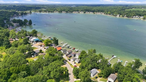 Tiny photo for 3230 W Shady Side Road, Angola, IN 46703 (MLS # 202636883)