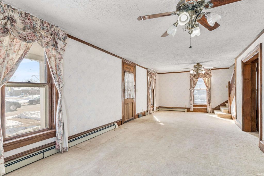 Photo of 418 S Main Street, Monticello, IN 47960 (MLS # 202603733)