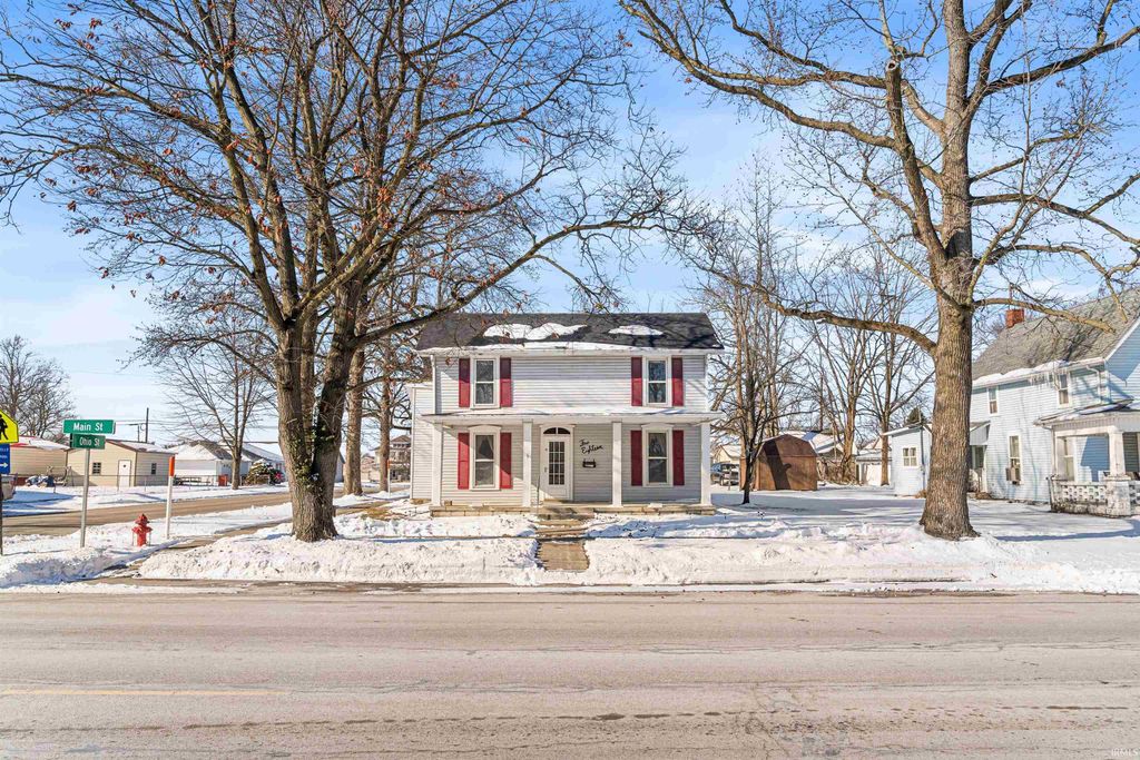 Photo of 418 S Main Street, Monticello, IN 47960 (MLS # 202603733)