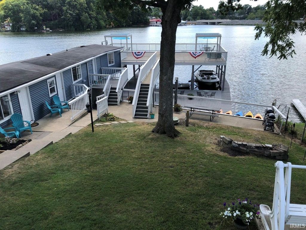 Photo of 5088 E Indiana Beach Road, Monticello, IN 47960 (MLS # 202619381)