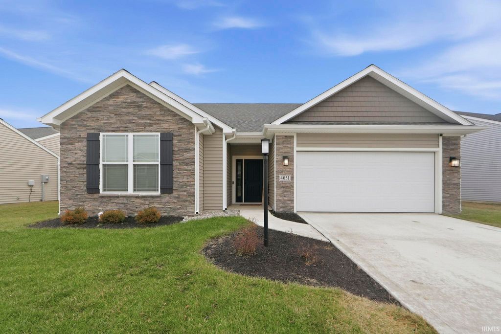Photo of 4051 Shadowood Lakes Trail, Fort Wayne, IN 46818 (MLS # 202601040)