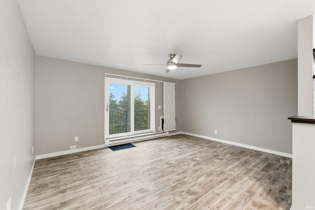 Photo of 2927 WestBrook Drive #B 417, Fort Wayne, IN 46805 (MLS # 202601110)