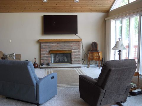 Tiny photo for 2910 Country Club Drive East Drive, Rochester, IN 46975 (MLS # 202522211)