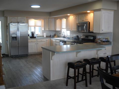 Tiny photo for 2910 Country Club Drive East Drive, Rochester, IN 46975 (MLS # 202522211)