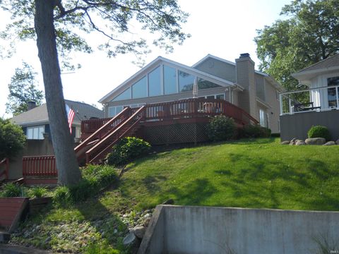 Tiny photo for 2910 Country Club Drive East Drive, Rochester, IN 46975 (MLS # 202522211)