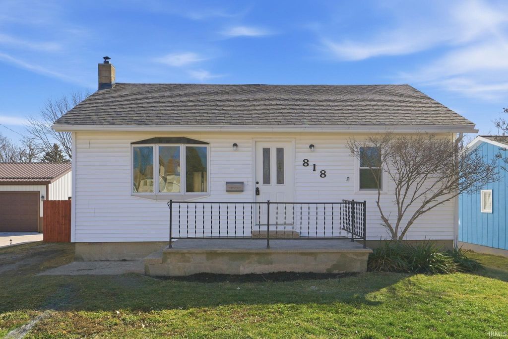 Photo of 818 Hazel Street, Auburn, IN 46706 (MLS # 202606789)