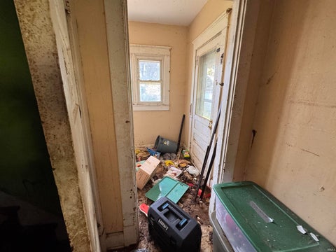 Tiny photo for 1609 N Webster Street, Kokomo, IN 46901 (MLS # 202636093)