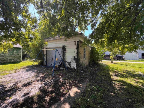 Tiny photo for 1609 N Webster Street, Kokomo, IN 46901 (MLS # 202636093)