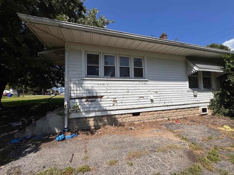 Tiny photo for 1609 N Webster Street, Kokomo, IN 46901 (MLS # 202636093)