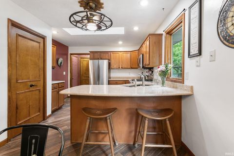Tiny photo for 33671 Woodmont Ridge Drive, New Carlisle, IN 46552 (MLS # 202618501)