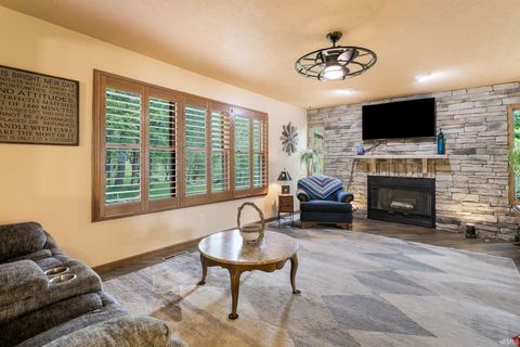 Tiny photo for 33671 Woodmont Ridge Drive, New Carlisle, IN 46552 (MLS # 202618501)