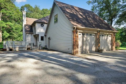 Tiny photo for 2835 E PR 225 North Dr, Logansport, IN 46947 (MLS # 202532913)