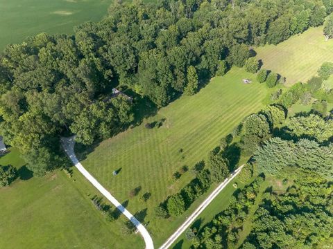 Tiny photo for 2835 E PR 225 North Dr, Logansport, IN 46947 (MLS # 202532913)