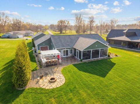 Photo of 3640 S 1175 E, Lagrange, IN 46761 (MLS # 202612358)