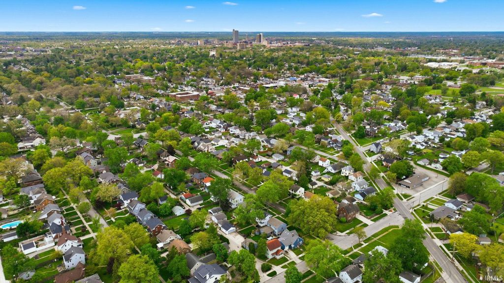 Photo of 2710 West Drive, Fort Wayne, IN 46805 (MLS # 202615746)