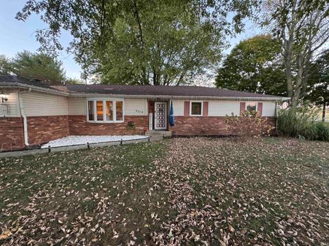Photo of 5219 E Northcrest Dr. Corner, Logansport, IN 46947 (MLS # 202541501)