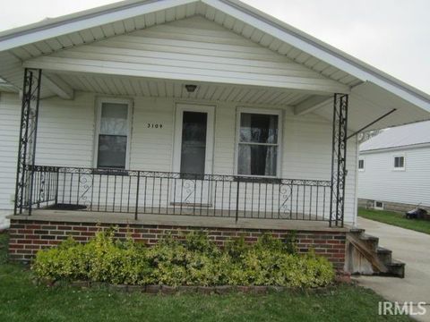 Tiny photo for 3109 Lawton Avenue, Elkhart, IN 46517 (MLS # 202612135)