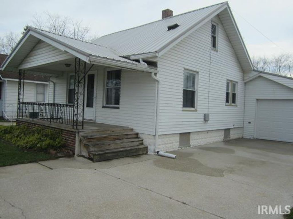 Photo of 3109 Lawton Avenue, Elkhart, IN 46517 (MLS # 202612135)