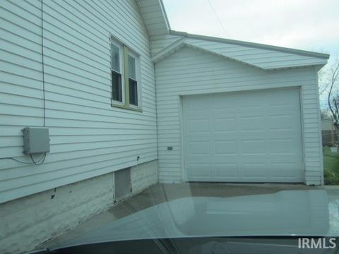 Tiny photo for 3109 Lawton Avenue, Elkhart, IN 46517 (MLS # 202612135)