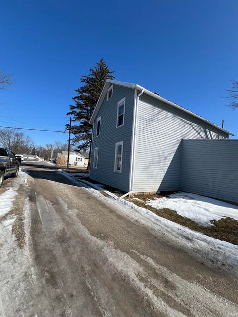 Tiny photo for 410 E Chicago Street, Columbia City, IN 46725 (MLS # 202606704)