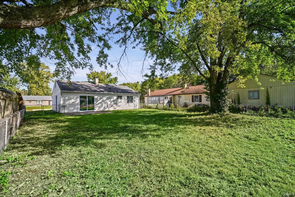 Photo of 2560 Robinwood Drive, Lafayette, IN 47909 (MLS # 202642073)