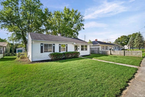 Tiny photo for 2560 Robinwood Drive, Lafayette, IN 47909 (MLS # 202642073)