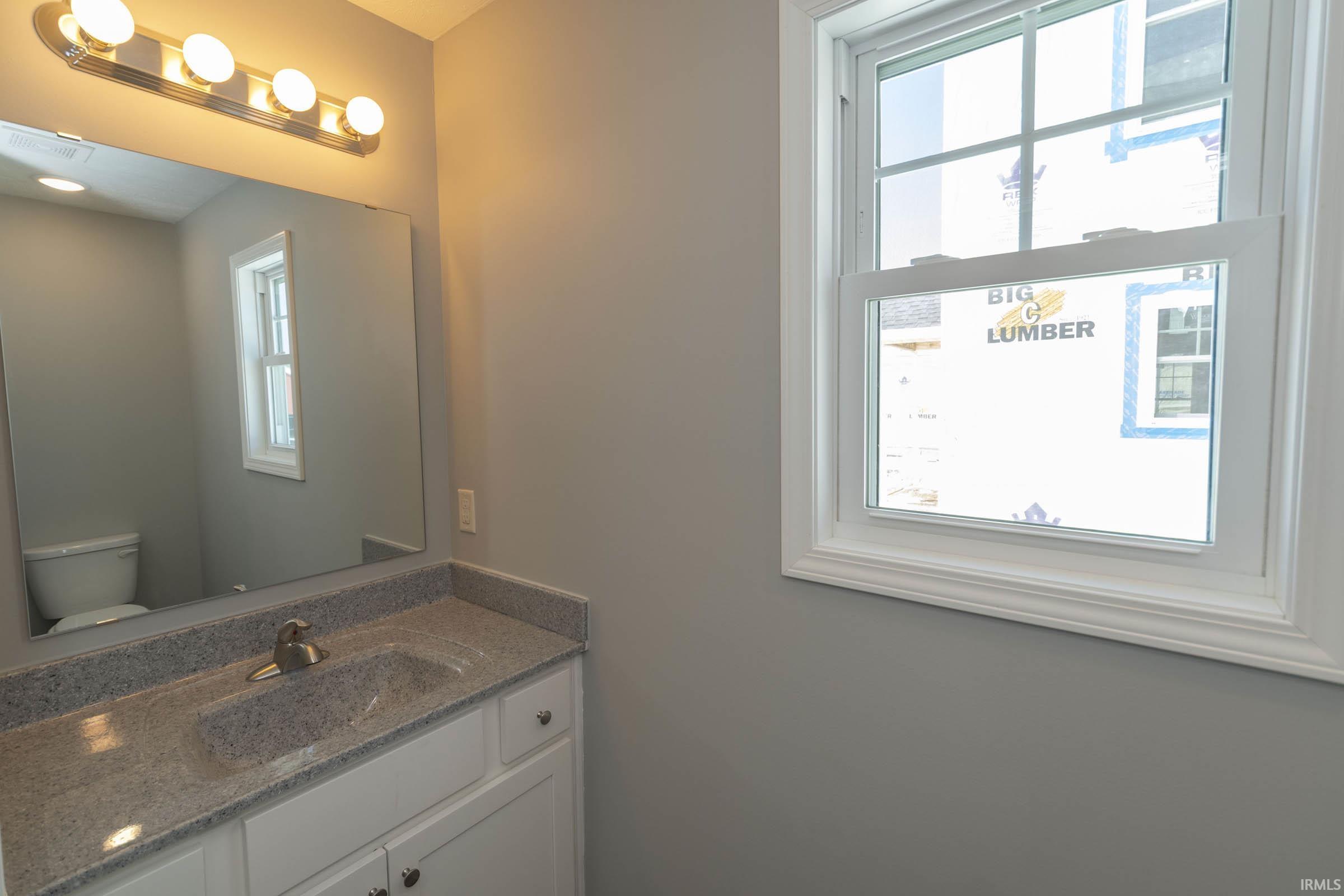 Mishawaka, Indiana 46544, United States, 3 Bedrooms Bedrooms, ,2 BathroomsBathrooms,Residential,Active,82