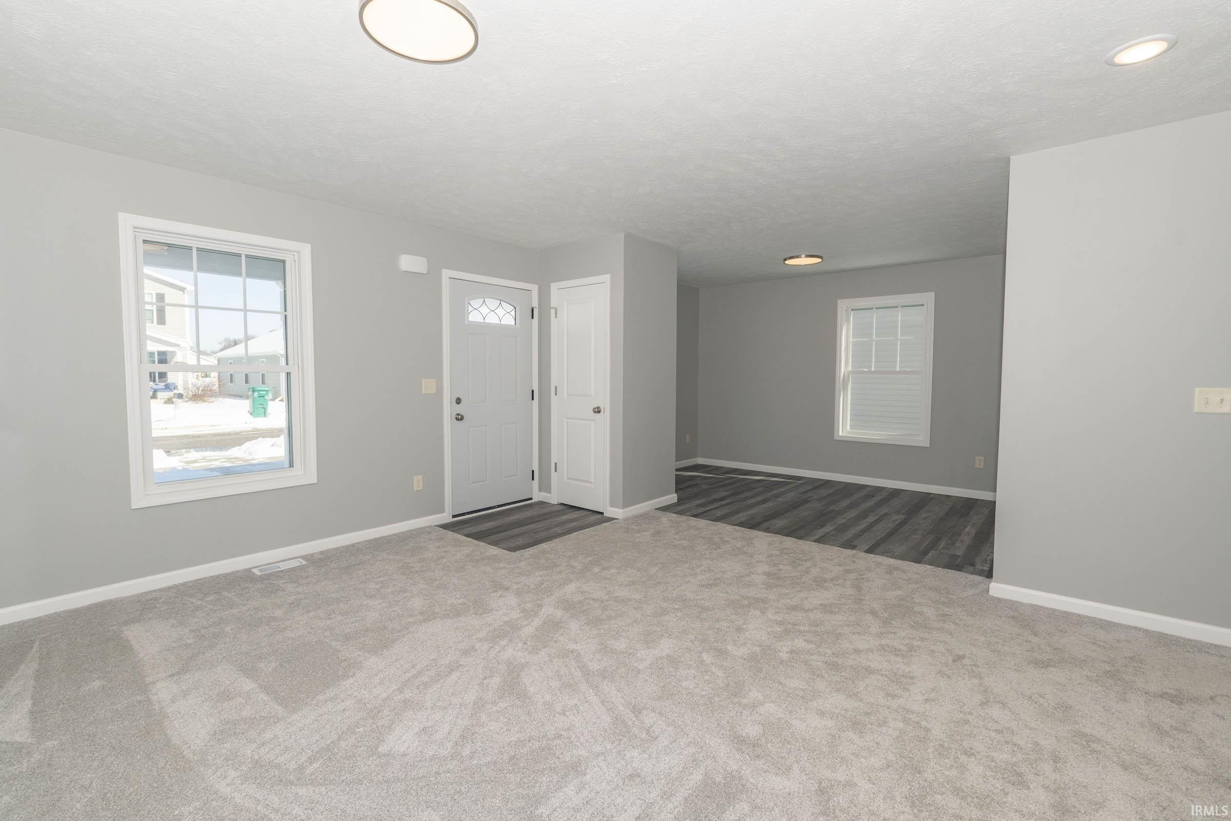 Mishawaka, Indiana 46544, United States, 3 Bedrooms Bedrooms, ,2 BathroomsBathrooms,Residential,Active,82