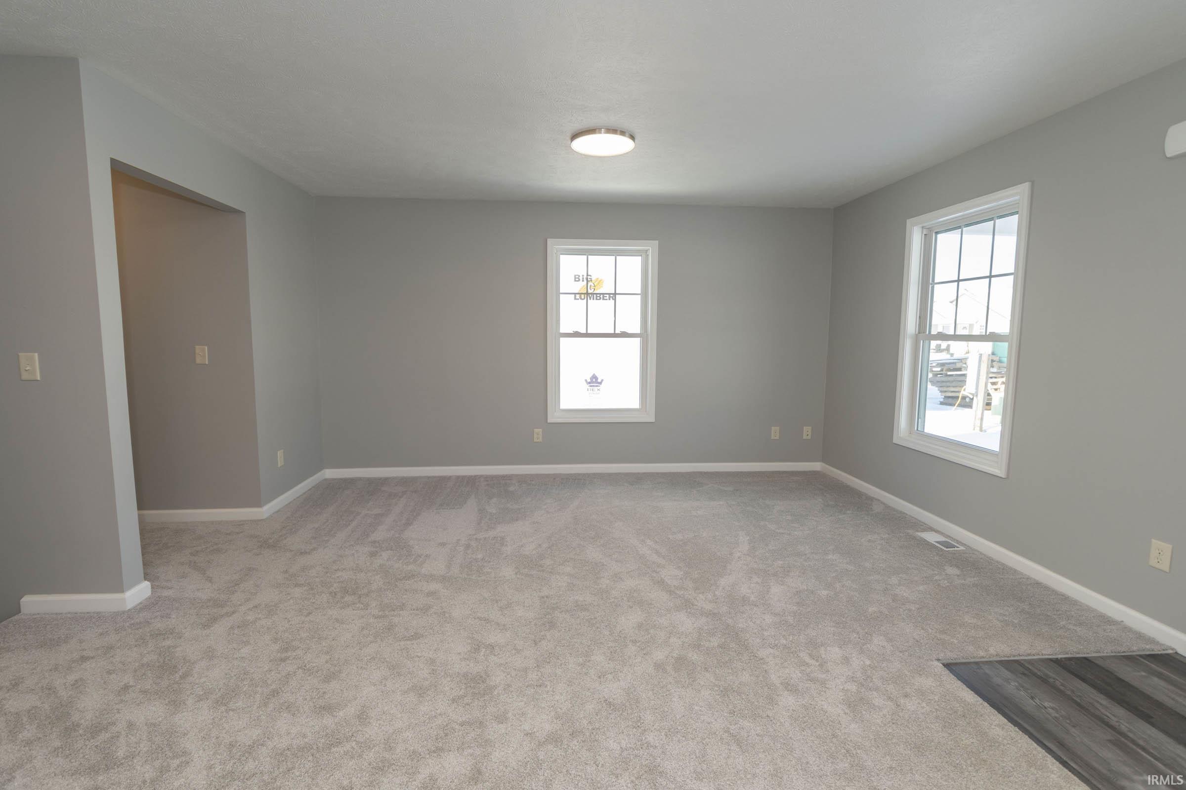 Mishawaka, Indiana 46544, United States, 3 Bedrooms Bedrooms, ,2 BathroomsBathrooms,Residential,Active,82